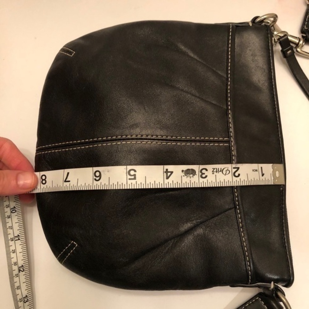 Coach black leather pleated soho crossbody bag - Picture 7 of 10